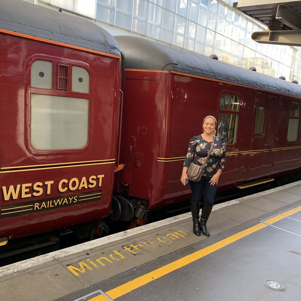 The Steam Dreams Rail Co. - Mind The Gap! Even on a steam train!! - Trains Near Me - Guildford, SRY