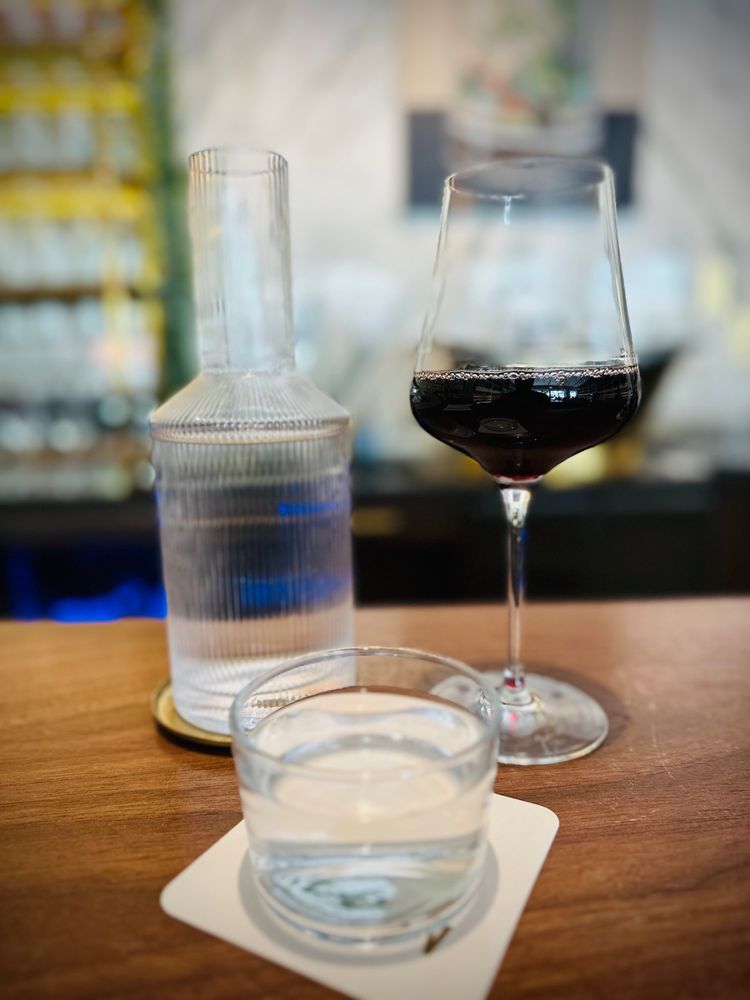 Neighborhood Vintner