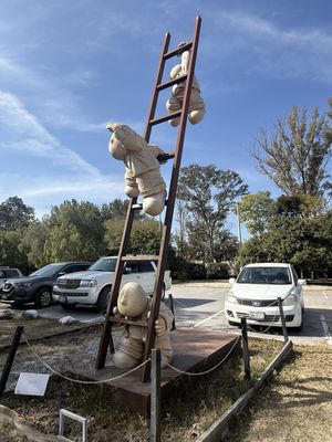 Fabrica la Aurora by null