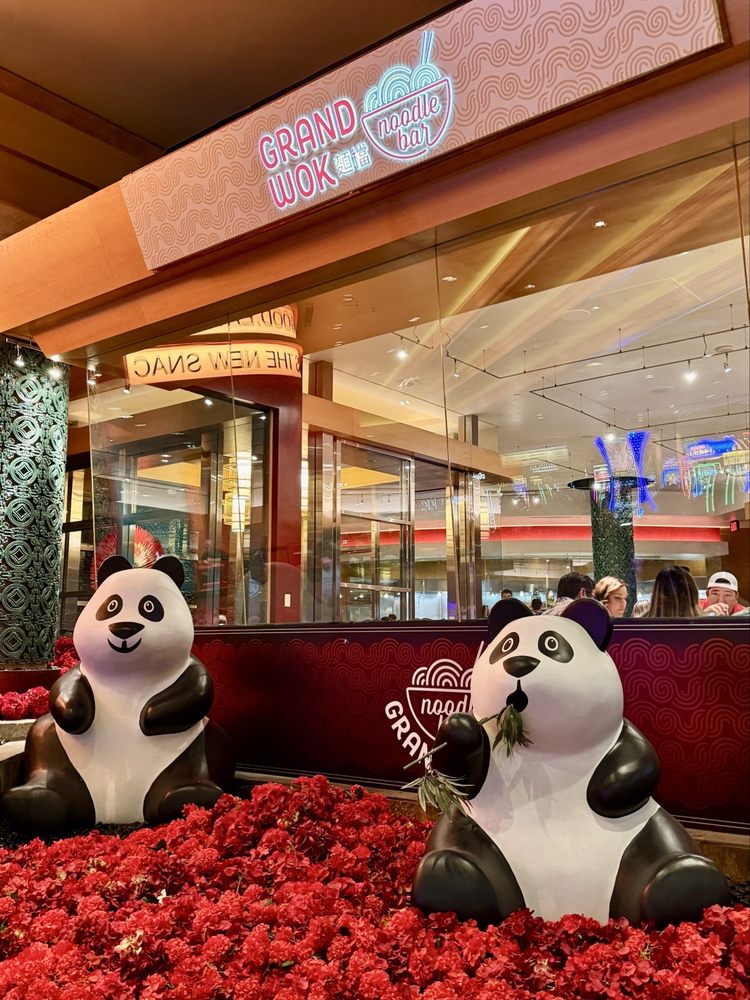 Grand Wok Noodle Bar - Photo 2