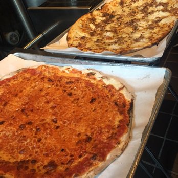 BAR - Pizza Near Me - New Haven, Connecticut