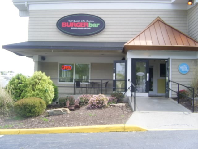 Va Beach Food Logo