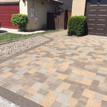 Install It Direct - Driveway pavers with rock on one side - Landscaping Near Me - Encinitas, California Install It Direct - Driveway pavers with rock on one side - Landscaping Near Me - Encinitas, California