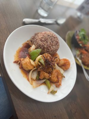 Basil Thai Restaurant & Bar by null