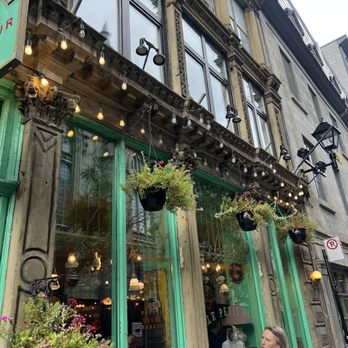 Le Petit Dep - Outside - Coffee & Tea Near Me - Montreal, Quebec Le Petit Dep - Outside - Coffee & Tea Near Me - Montreal, Quebec