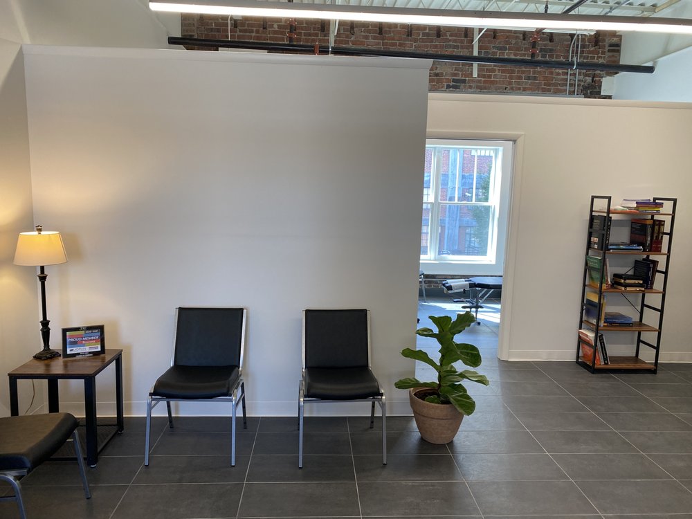 ACTIVE HEALTH CHIROPRACTIC Updated September 2024 11 Photos 719 S