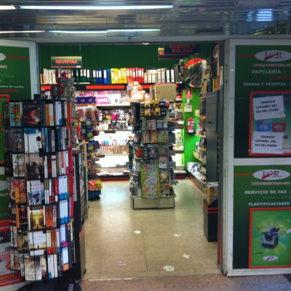 THE BEST 10 NEWSPAPERS & MAGAZINES near C. DE EZEQUIEL SOLANA 35, 28017  MADRID, SPAIN - Updated 2026 - Hours - Yelp