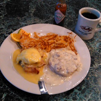 Shelly's - Twice as Nice at Shelly's. - American Near Me - Burien, Washington