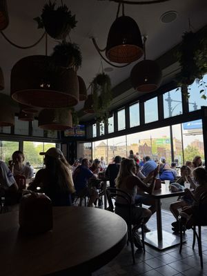 Small Cheval by null