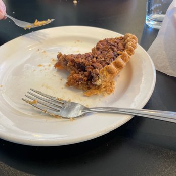 Oso Grill - Pecan Pie - New American Near Me - Capitan, New Mexico Oso Grill - Pecan Pie - New American Near Me - Capitan, New Mexico