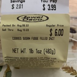 This is the packaging and what the product is"fudge filled-NOT