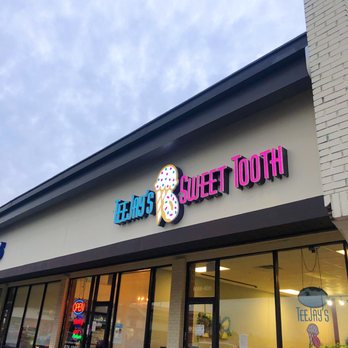 TeeJay's Sweet Tooth - Outside - Desserts Near Me - Indianapolis, Indiana