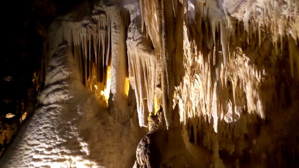 Grotte di Frasassi by null