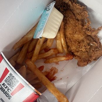 KFC - 3 piece chicken and fry's there's hair in the fry's - Fast Food Near Me - Page, Arizona KFC - 3 piece chicken and fry's there's hair in the fry's - Fast Food Near Me - Page, Arizona