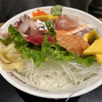 Mio Sushi - Japanese Chirashi Dinner --- so beautiful!! - Japanese Near Me - Beaverton, Oregon
