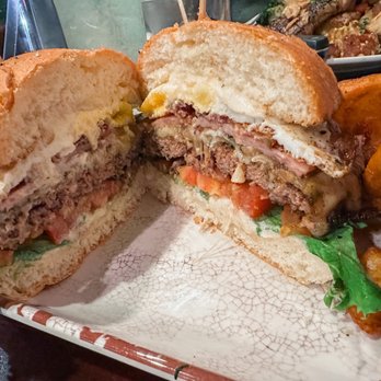 Wyld Pines Bar & Restaurant - Wyld Burger - Hands down... the BEST burger I've EVER had. - Pubs Near Me - Camas, Washington