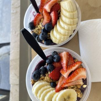 Beets & Berries - OG O. G. Acai Bowl - Juice Bars & Smoothies Near Me - Santa Clarita, California Beets & Berries - OG O. G. Acai Bowl - Juice Bars & Smoothies Near Me - Santa Clarita, California