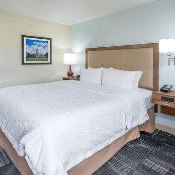 Hampton Inn Columbia - Guest room - Hotels Near Me - Columbia, Missouri Hampton Inn Columbia - Guest room - Hotels Near Me - Columbia, Missouri
