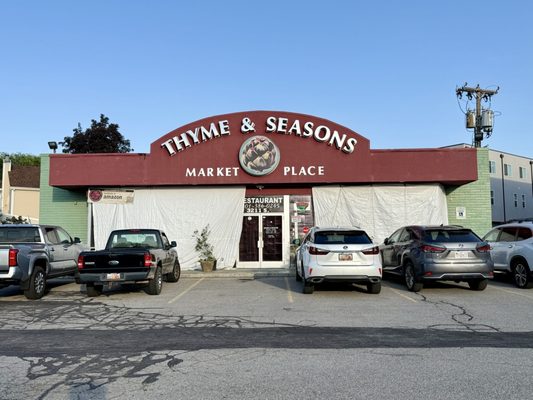 Thyme & Seasons Restaurant by null