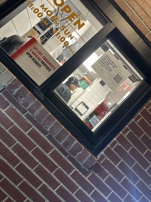 Dave's Hot Chicken by null