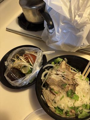 VPho and Pizzeria by null