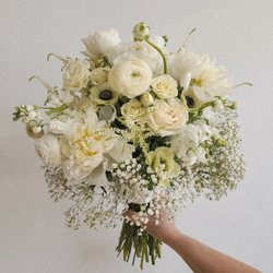 Allegan Floral and Gifts - Wedding bouquet
