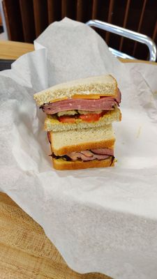 Pennisi's Deli by null