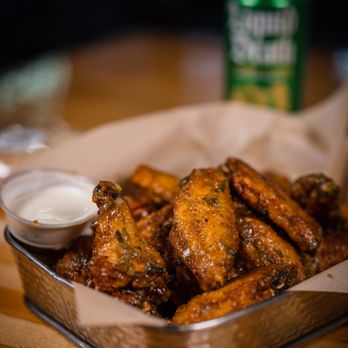 Lucky Slice Pizza - Clearfield - Wings, tossed in chipotle lime sauce. - Pizza Near Me - Clearfield, Utah Lucky Slice Pizza - Clearfield - Wings, tossed in chipotle lime sauce. - Pizza Near Me - Clearfield, Utah
