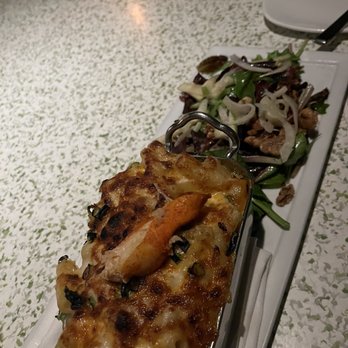 C Level - Lobster Mac and Cheese with salad - New American Near Me - San Diego, California