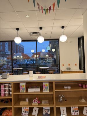 Jeni's Splendid Ice Creams by null