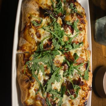 John Robert Cellars - Media - Prosciutto arugula and fig flatbread - Wine Bars Near Me - Media, Pennsylvania