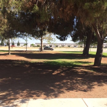 Standard Park - Plenty of mature shade trees - Parks Near Me - Bakersfield, California Standard Park - Plenty of mature shade trees - Parks Near Me - Bakersfield, California