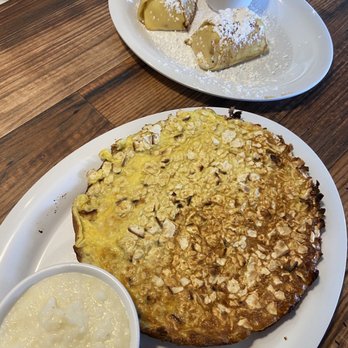 Roasters 'N Toasters - Pinecrest - Matzoh Brei and Cheese Blintzes - Bagels Near Me - Miami, Florida
