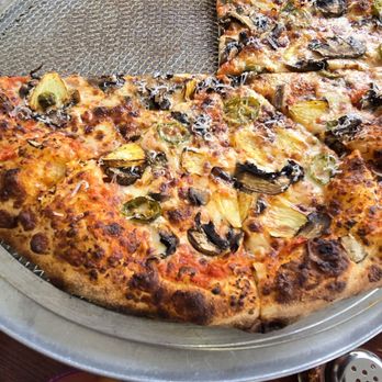 Pancho’s Pizza - Hawaiian pizza, substituting jalapeño and mushroom for the ham. Yummy! - Pizza Near Me - Kapaʻa, Hawaii Pancho’s Pizza - Hawaiian pizza, substituting jalapeño and mushroom for the ham. Yummy! - Pizza Near Me - Kapaʻa, Hawaii