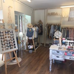 Neda Shop Born