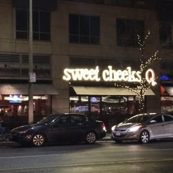 Sweet Cheeks Q - Outside- love the lights - Southern Near Me - Boston, Massachusetts