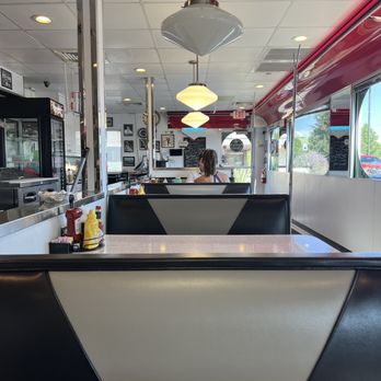 Penny's Diner - Dining room view - Sandwiches Near Me - Santa Teresa, New Mexico