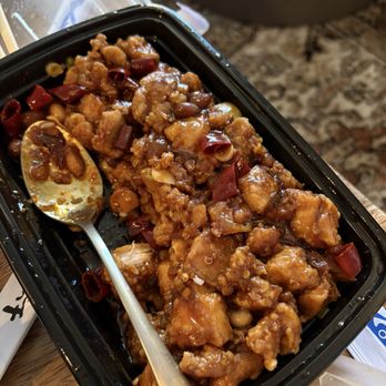 Bob's Shanghai 66 - P08 Kung Pao Chicken - Shanghainese Near Me - Rockville, Maryland