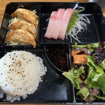 Kinjo Hand Roll Bar - Bento bog for Thursday - they have a bento special everyday! - Sushi Bars Near Me - Sacramento, California Kinjo Hand Roll Bar - Bento bog for Thursday - they have a bento special everyday! - Sushi Bars Near Me - Sacramento, California