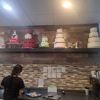 Fantasy Cakes - Beautiful place...you will love it! - Desserts Near Me - Vacaville, California
