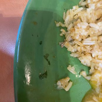 El Sombrero - Yuck! Dried parsley or dried food stuck to my plate. Didn't bother to wipe it either. Gross - Mexican Near Me - Walla Walla, Washington El Sombrero - Yuck! Dried parsley or dried food stuck to my plate. Didn't bother to wipe it either. Gross - Mexican Near Me - Walla Walla, Washington
