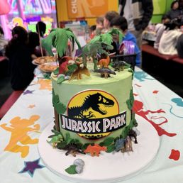 Jurassic park cake