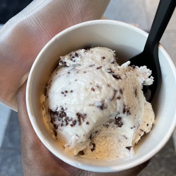 Salt & Straw - Exquisito Guanabana - Desserts Near Me - San Jose, California