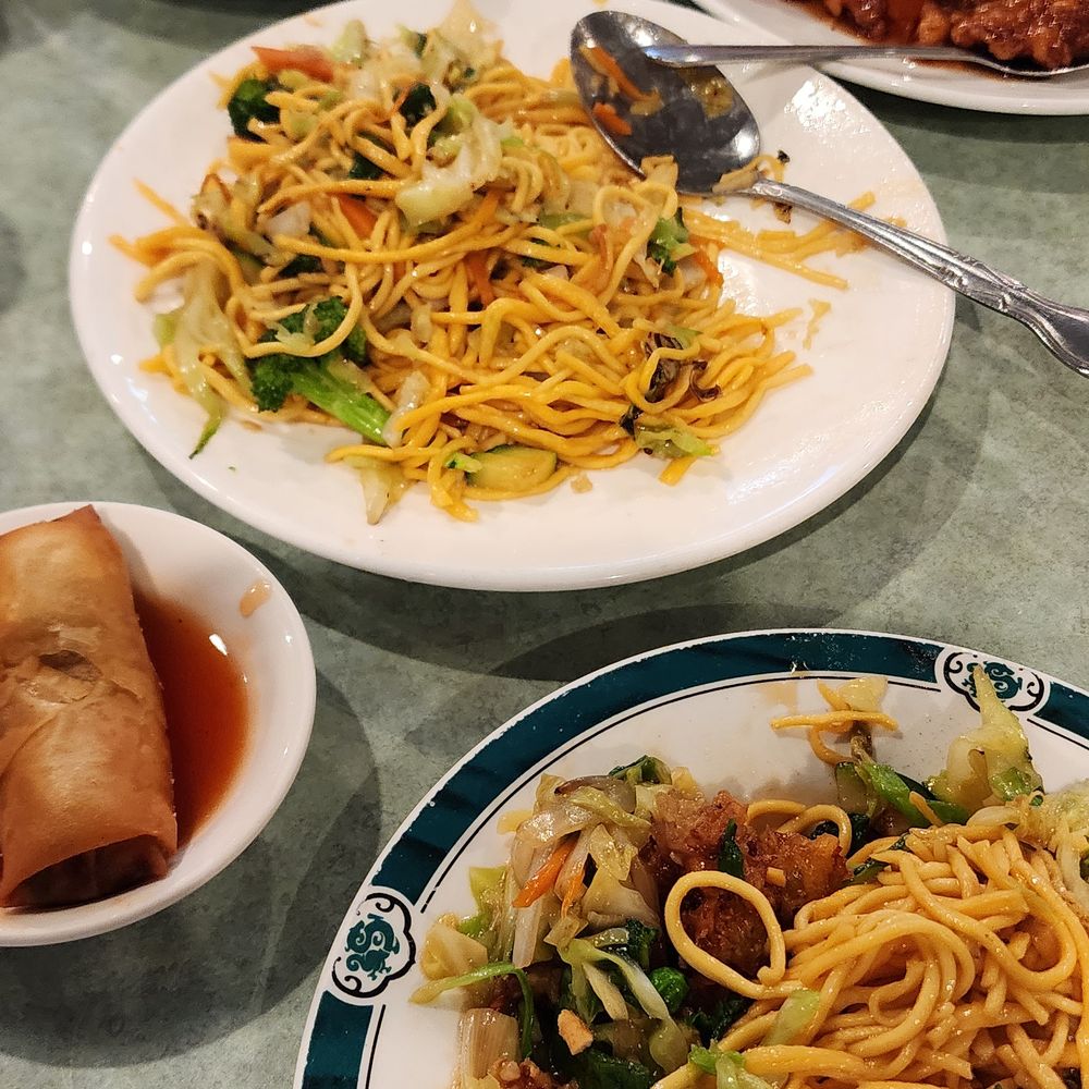 Peking Wok - Food spread, after Wor -Won Ton pick up. - Chinese Near Me - Bonsall, California
