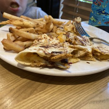 Mama Tigre - KID CHICKEN QUESADILLA - Mexican Near Me - Oakton, Virginia Mama Tigre - KID CHICKEN QUESADILLA - Mexican Near Me - Oakton, Virginia