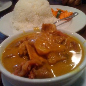 Photo of Hong Kong Cafe - Daly City, CA, United States. Curry beef stew