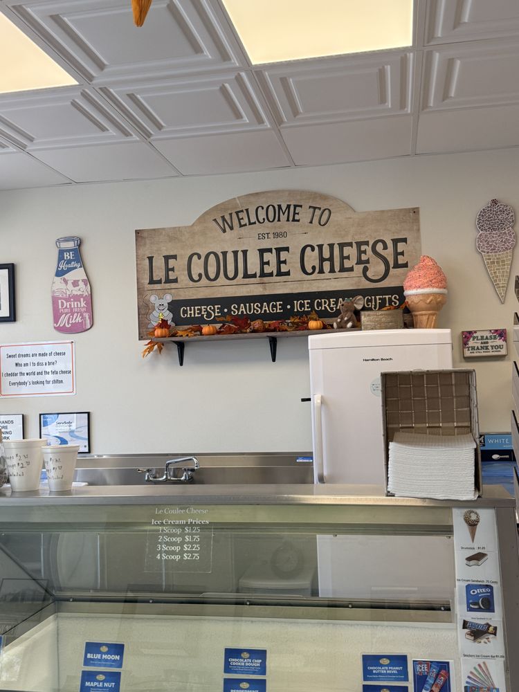 Le Coulee Cheese Castle Logo