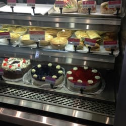 Michel's Patisserie - Beautiful cakes!