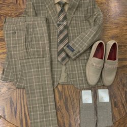 D&K Suit City