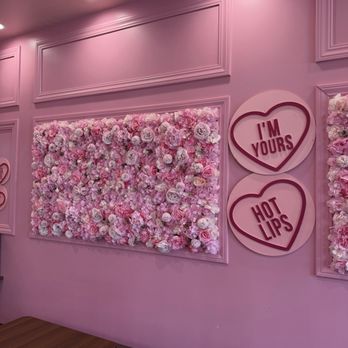 TOMO Tea House - Inside - Bubble Tea Near Me - Davis, California